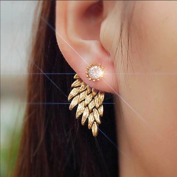 Retro Feather 3-D angel wing Earrings NWT - Picture 3 of 8